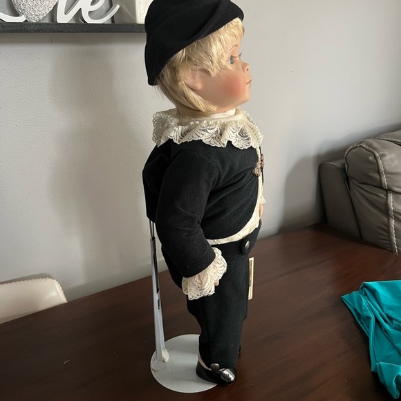 Dynasty Doll Collection - TORY - RARE Collectable Antique Vintage - Picture 2 of 6